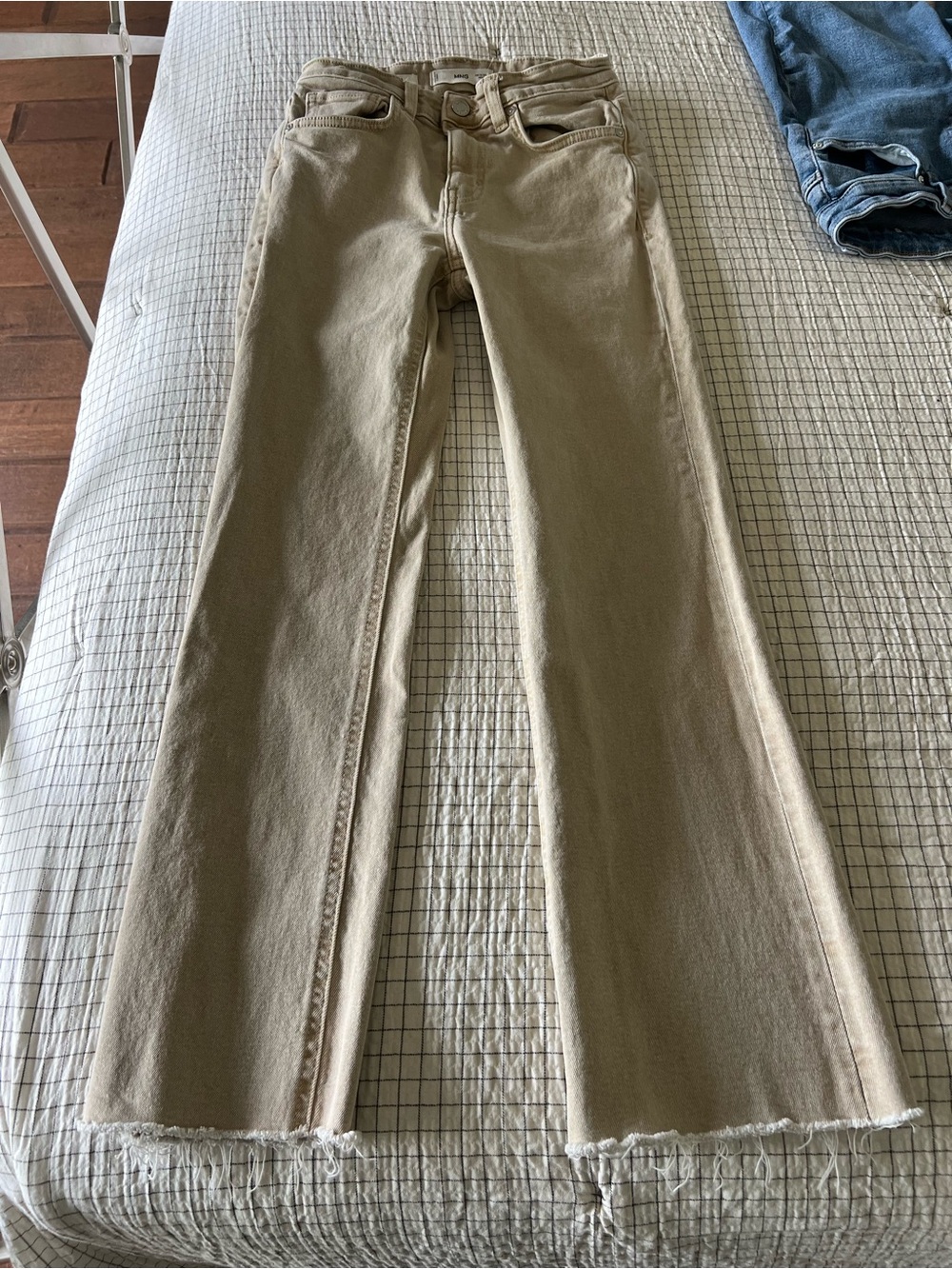 Mango Neutral Beige High-Waist Jeans EAU 34/US 2
